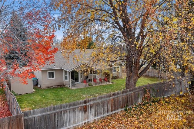 685 S Winthrop Way, Boise, ID 83709