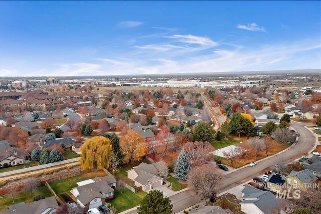 685 S Winthrop Way, Boise, ID 83709