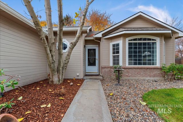 685 S Winthrop Way, Boise, ID 83709