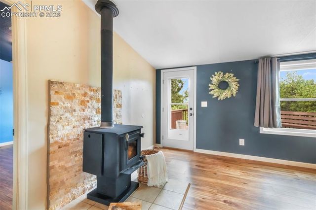 696 Calle De La Nieva, Florissant, CO 80816