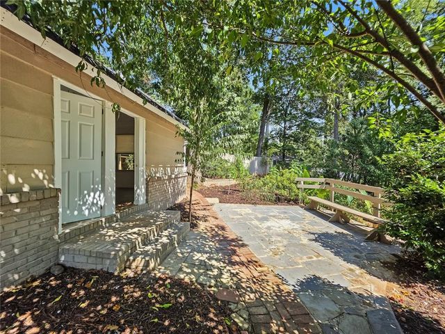 1898 Burfordi Drive SW, Marietta, GA 30008