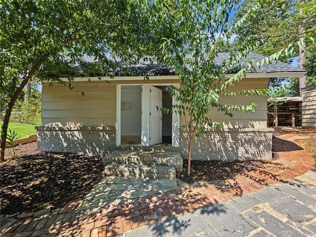 1898 Burfordi Drive SW, Marietta, GA 30008