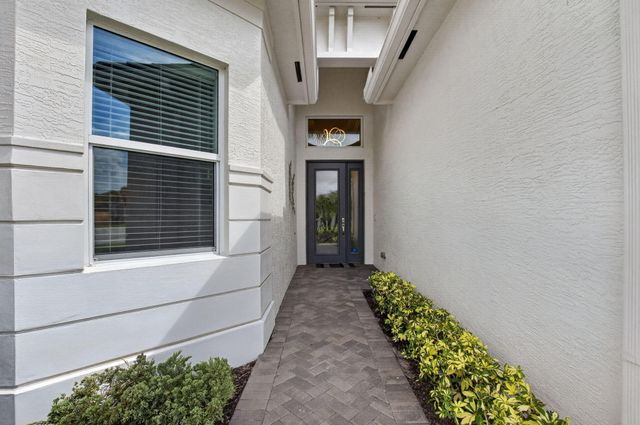 8263 Arabian Range Road, Boynton Beach, FL 33473