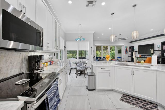 8263 Arabian Range Road, Boynton Beach, FL 33473