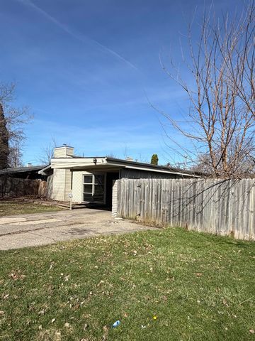 3713 Briarwood Drive, Flint, MI 48507