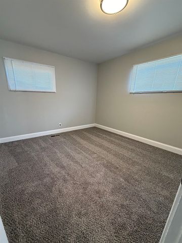 3713 Briarwood Drive, Flint, MI 48507