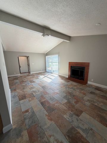 3713 Briarwood Drive, Flint, MI 48507