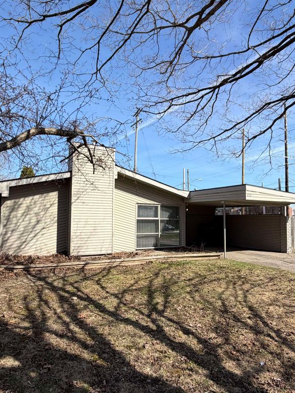 3713 Briarwood Drive, Flint, MI 48507