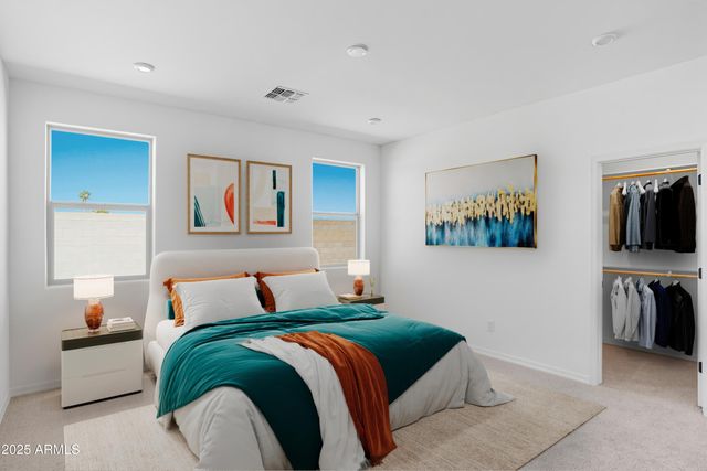 7438 W Rose Lane, Glendale, AZ 85303