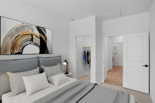 7438 W Rose Lane, Glendale, AZ 85303