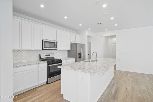 7438 W Rose Lane, Glendale, AZ 85303