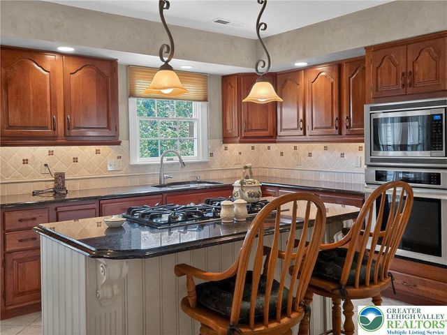 4510 Kathi Drive, Bethlehem City, PA 18017