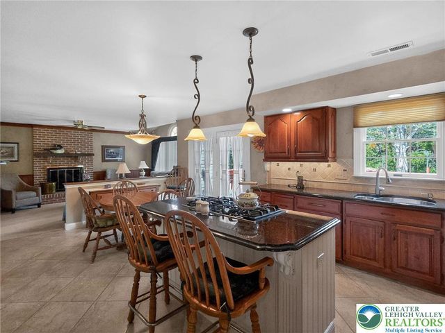 4510 Kathi Drive, Bethlehem City, PA 18017