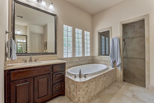 59 Freesia Court, The Woodlands, TX 77375
