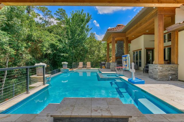 59 Freesia Court, The Woodlands, TX 77375