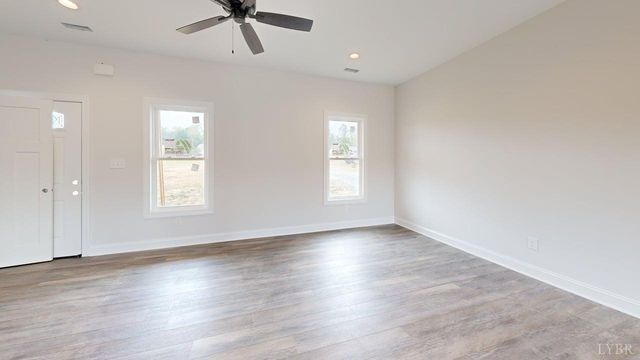 2288 Smith Mountain Lake Parkway, Huddleston, VA 24104