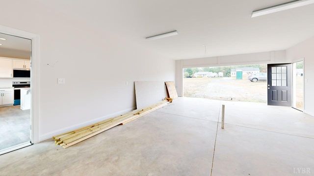 2288 Smith Mountain Lake Parkway, Huddleston, VA 24104