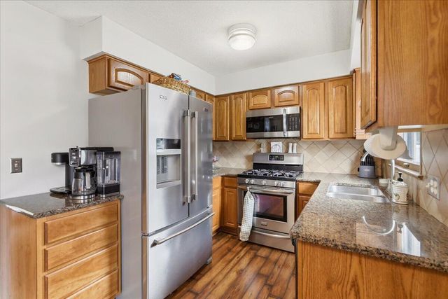 3003 RAWLINS Drive, Council Bluffs, IA 51501