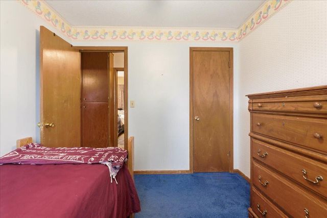 3003 RAWLINS Drive, Council Bluffs, IA 51501