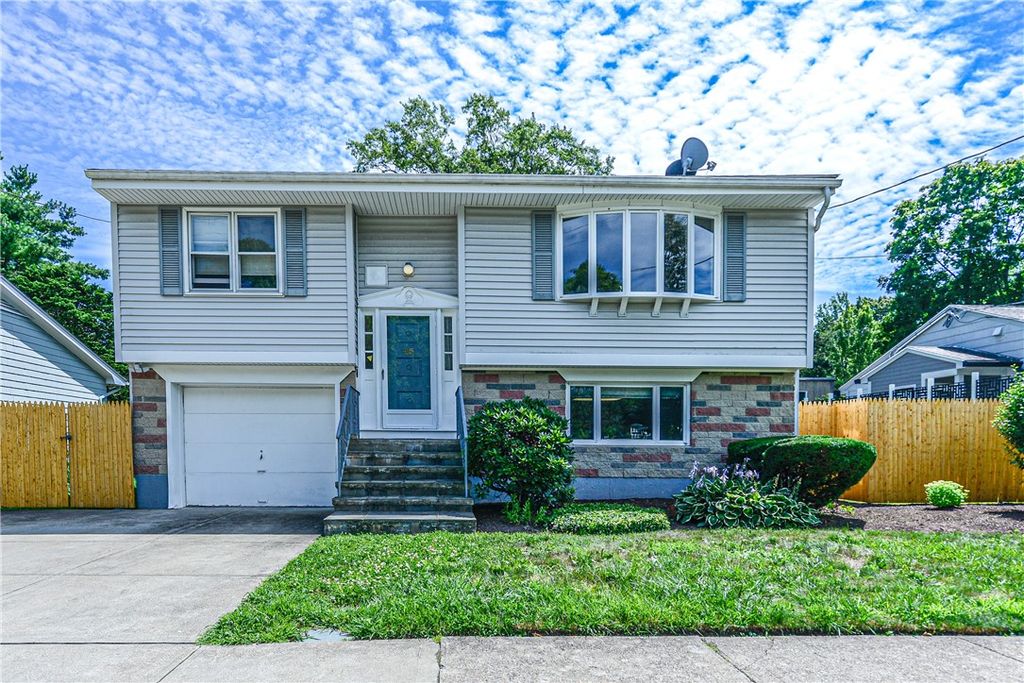 45 North Avenue, Providence, RI 02906