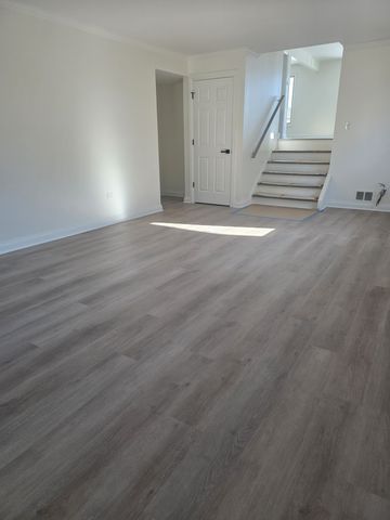 7544 Mason Avenue, Burbank, IL 60459