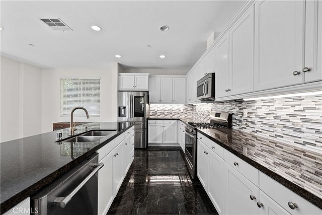 22035 Windham, Saugus, CA 91350