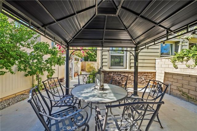 22035 Windham, Saugus, CA 91350
