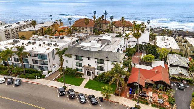 230 Prospect St 12, La Jolla, CA 92037