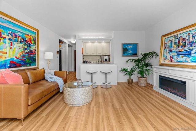 230 Prospect St 12, La Jolla, CA 92037