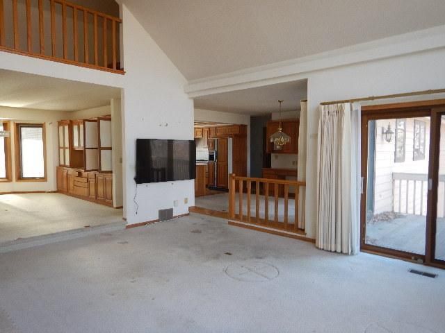 8079 Kentucky Circle, Bloomington, MN 55438