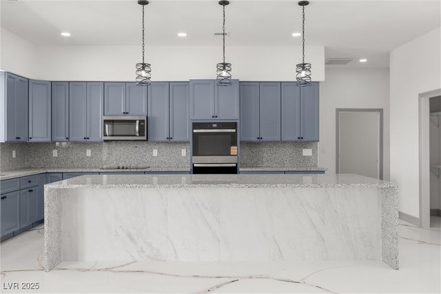 1760 Omaha Avenue, Pahrump, NV 89048