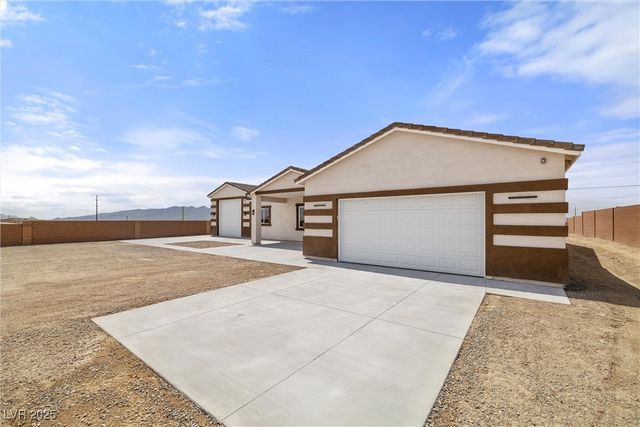 1760 Omaha Avenue, Pahrump, NV 89048