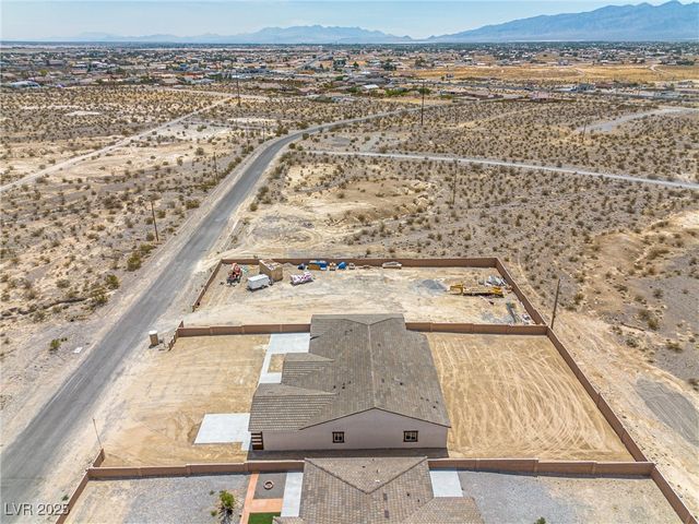 1760 Omaha Avenue, Pahrump, NV 89048