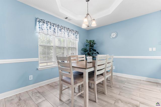 103 Englewood Court, Bonaire, GA 31005