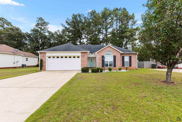 103 Englewood Court, Bonaire, GA 31005