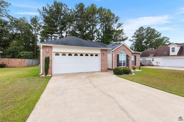 103 Englewood Court, Bonaire, GA 31005
