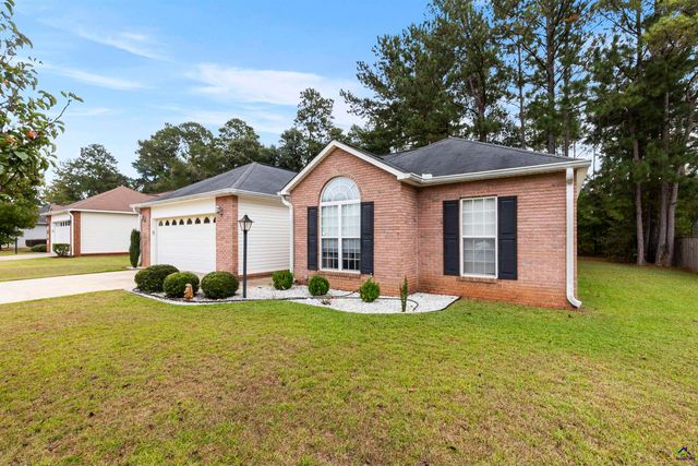 103 Englewood Court, Bonaire, GA 31005