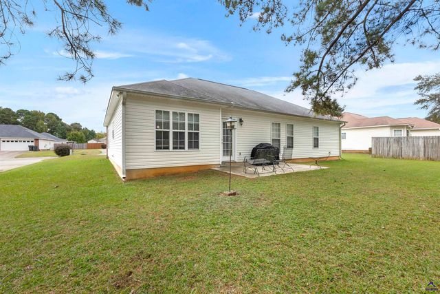 103 Englewood Court, Bonaire, GA 31005