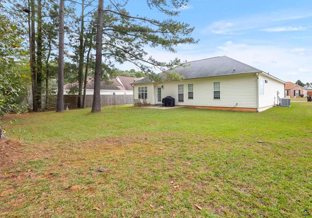 103 Englewood Court, Bonaire, GA 31005