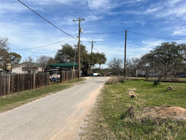 1034 Ranch Road 2545, Kingsland, TX 78639