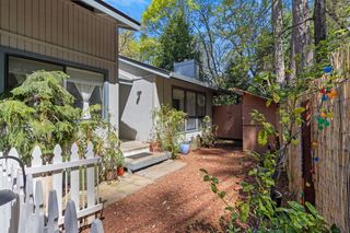 10450 Alta Sierra Dr, Grass Valley, CA 95949