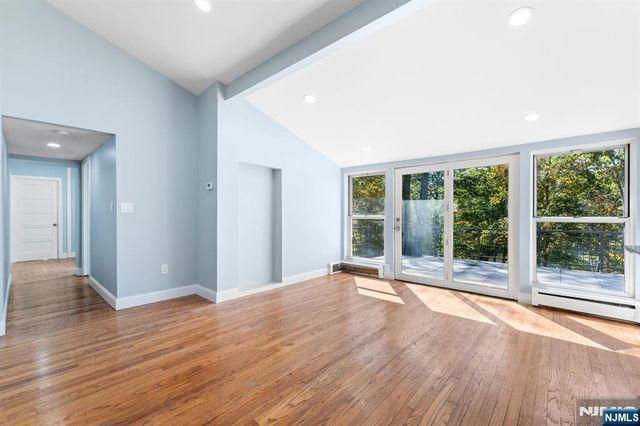 26 Rock Road, West Milford, NJ 07480