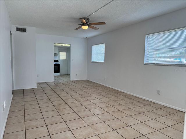 3480 32ND AVENUE N 105, St Petersburg, FL 33713