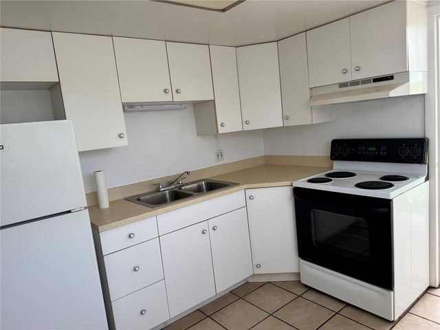 3480 32ND AVENUE N 105, St Petersburg, FL 33713