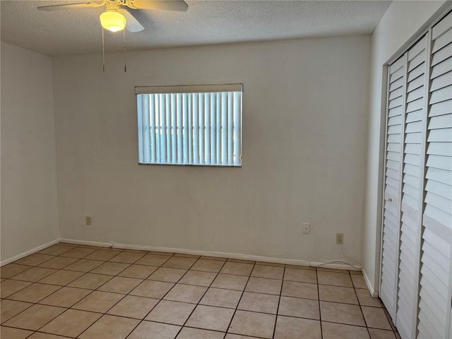 3480 32ND AVENUE N 105, St Petersburg, FL 33713