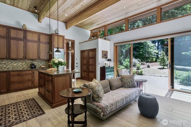 1103 E Ludlow Ridge Road, Port Ludlow, WA 98365
