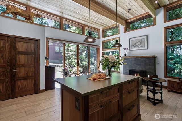 1103 E Ludlow Ridge Road, Port Ludlow, WA 98365