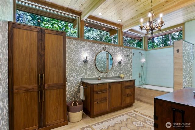 1103 E Ludlow Ridge Road, Port Ludlow, WA 98365