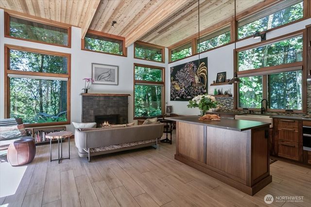 1103 E Ludlow Ridge Road, Port Ludlow, WA 98365