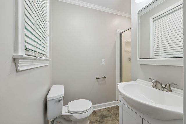 174 Young Rd, Lebanon, TN 37090